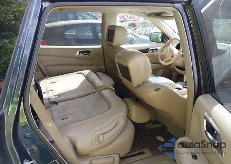 2013 Nissan Pathfinder Platinum z USA, uszkodzony, nr VIN 5N1AR2MM8DC655963